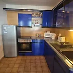 Apartment 2 Pieces Vue Avec Parking Proche - Fr-1-780-51 *