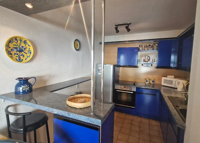 2 Pièces, Vue Mer, Près Port, 4 Pers, Parking, Ascenseur, - Fr-1-780-51 * Sainte-Maxime