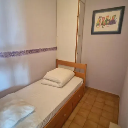 Apartment 2 Pieces Vue Avec Parking Proche - Fr-1-780-51