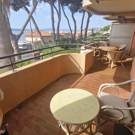 Apartment 2 Pieces Vue Avec Parking Proche - Fr-1-780-51 *